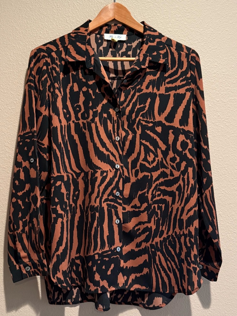 She & Sky Women's Animal Print Blouse, Size M